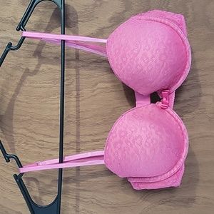 Aerie pink cheetah lace bra